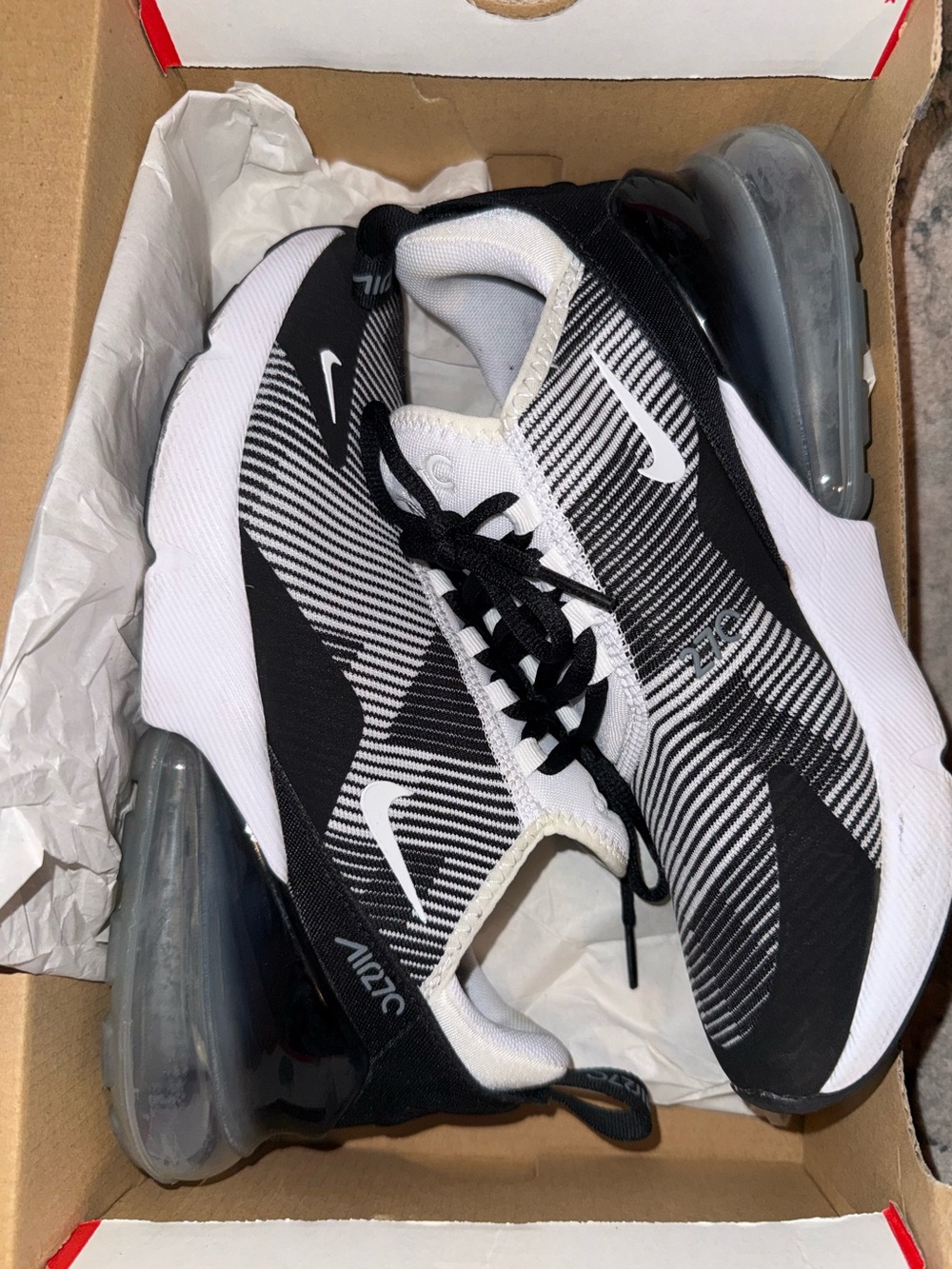Nike Air Max 270